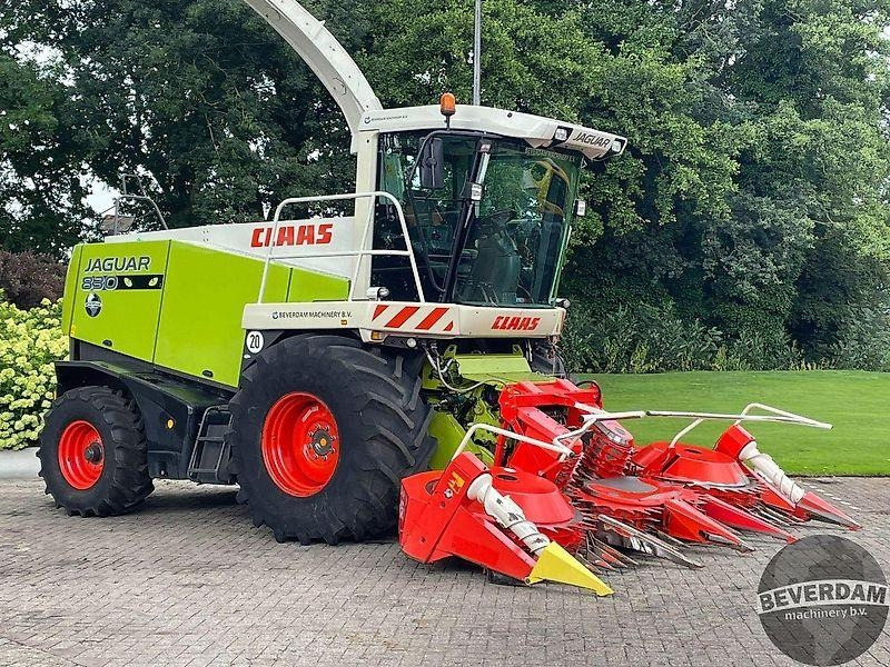 Agricultural machinery Claas Jaguar 830 492