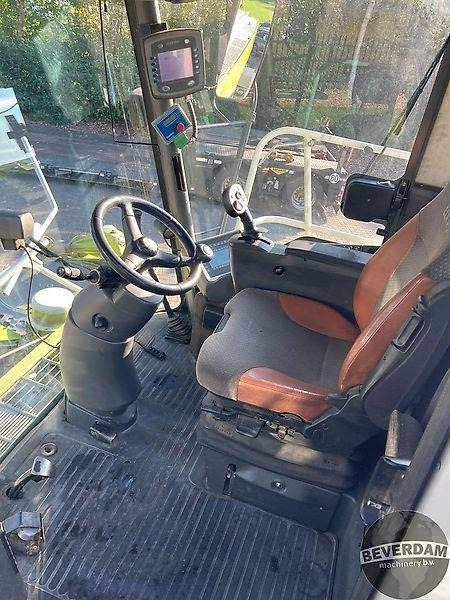 Agricultural machinery Claas Jaguar 900 Speedstar