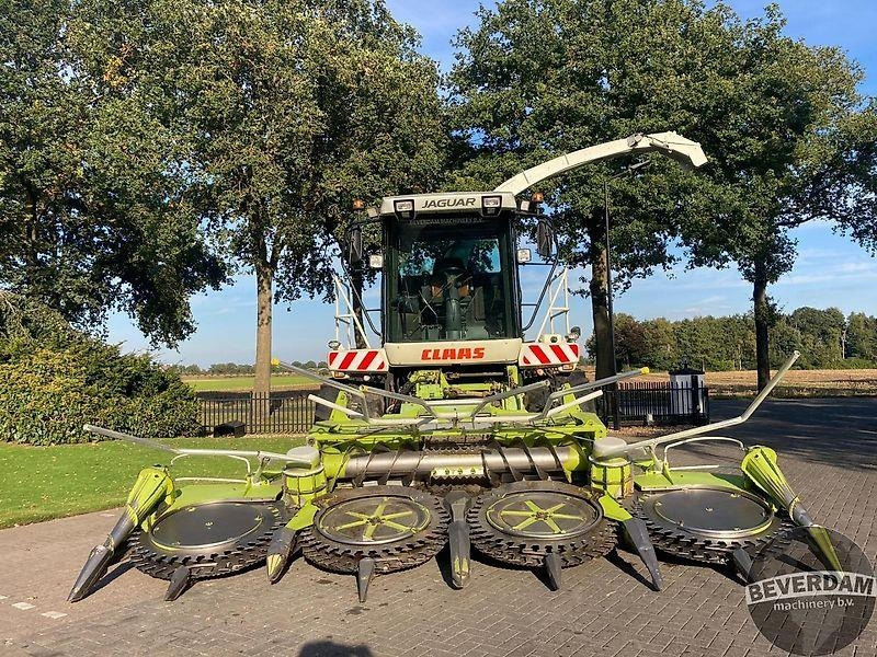 Agricultural machinery Claas Jaguar 900 Speedstar