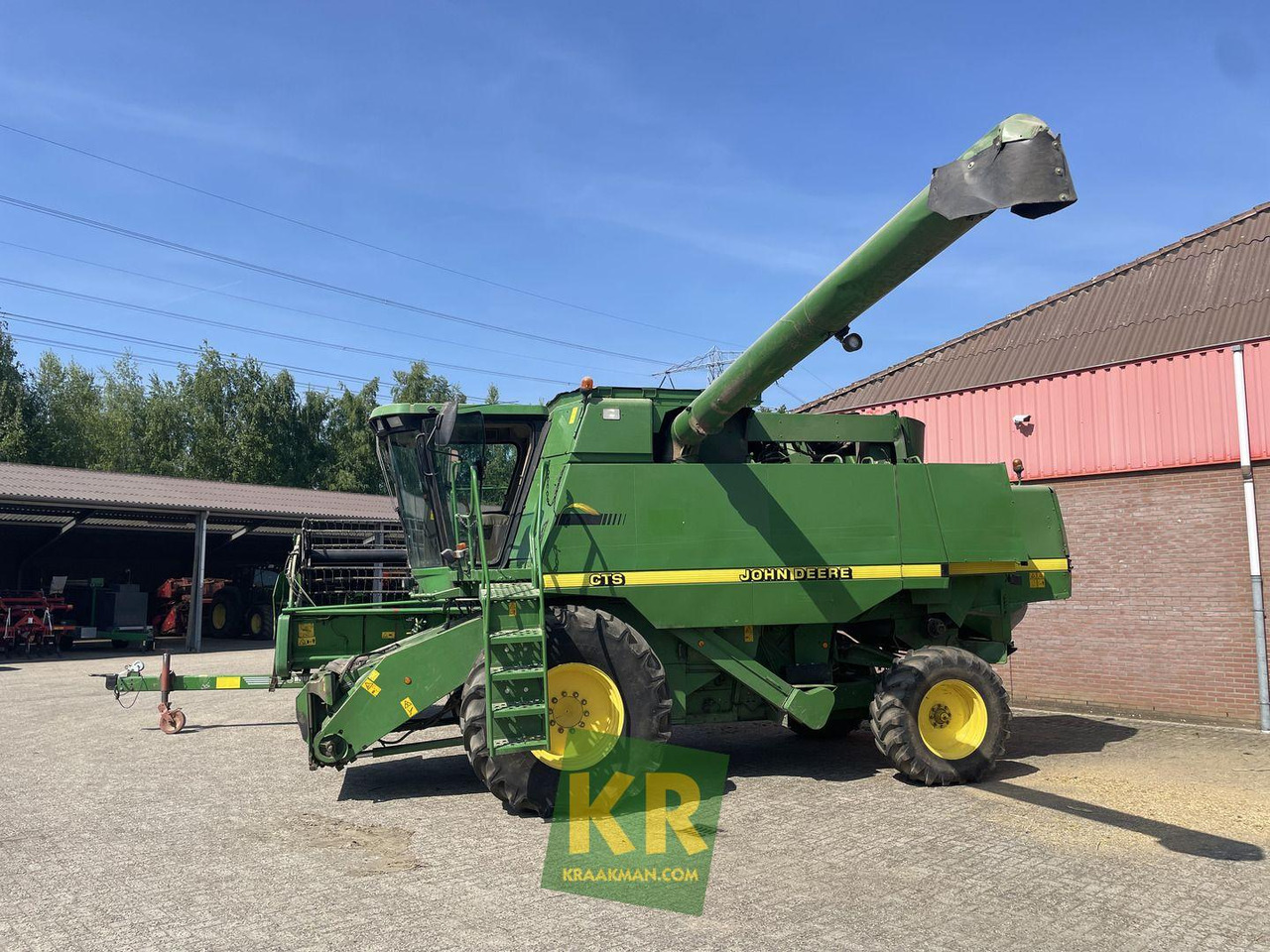 Combine harvester CTS John Deere