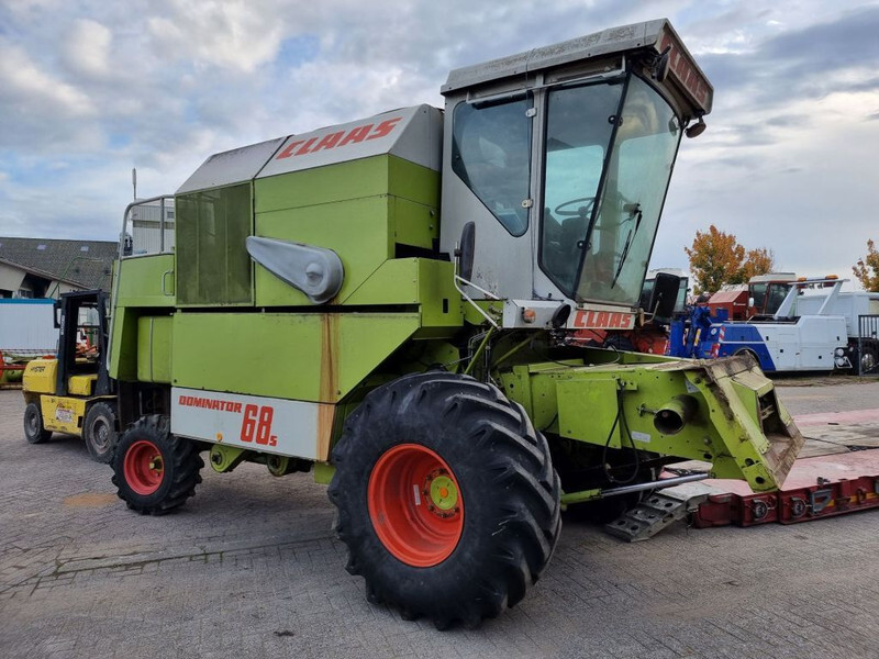 Combine harvester Claas 68s