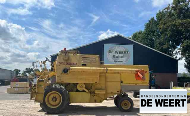 Combine harvester Clayson 1545 combine