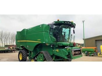 Combine harvester John Deere S690