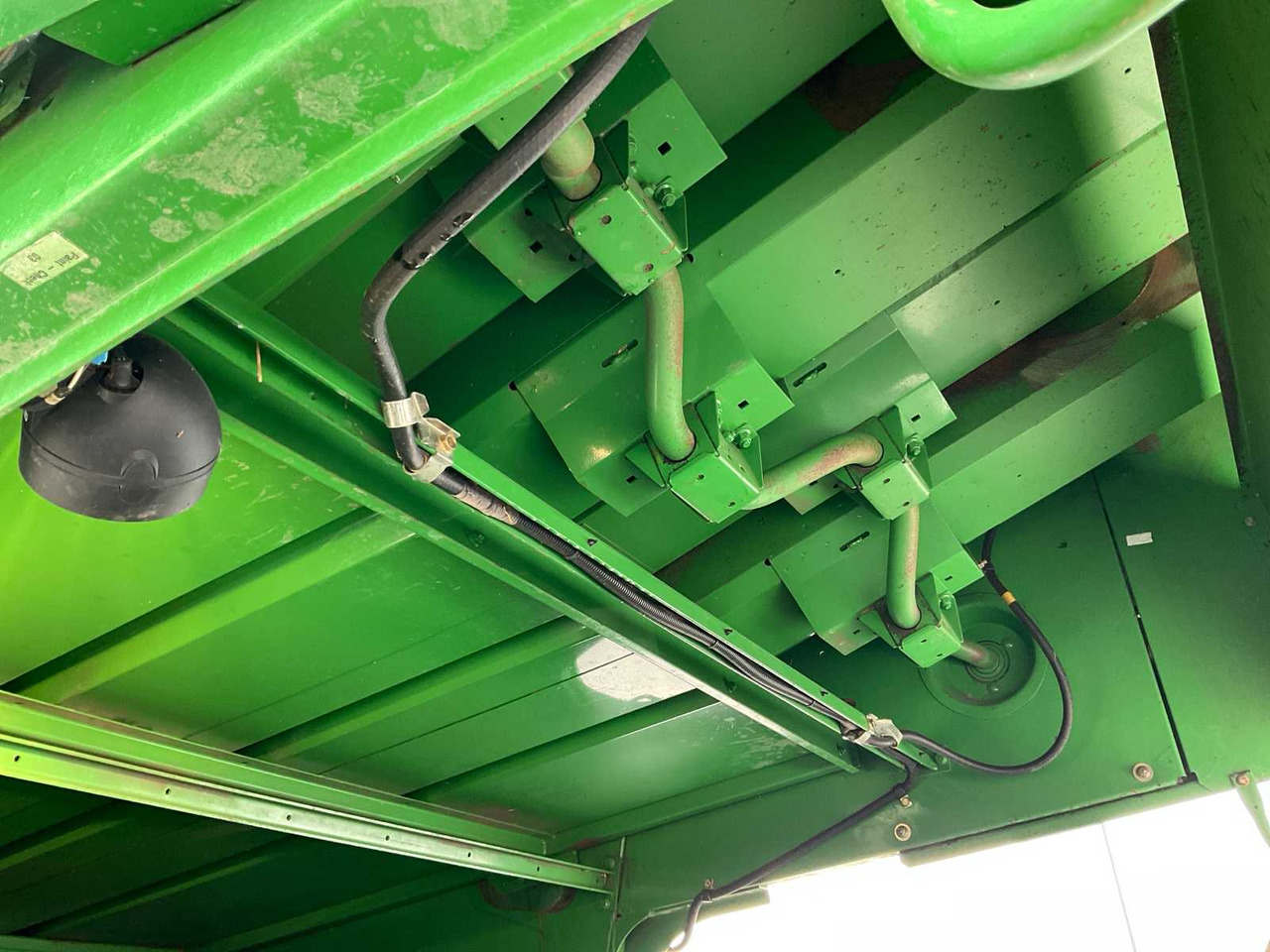 Combine harvester John Deere T670