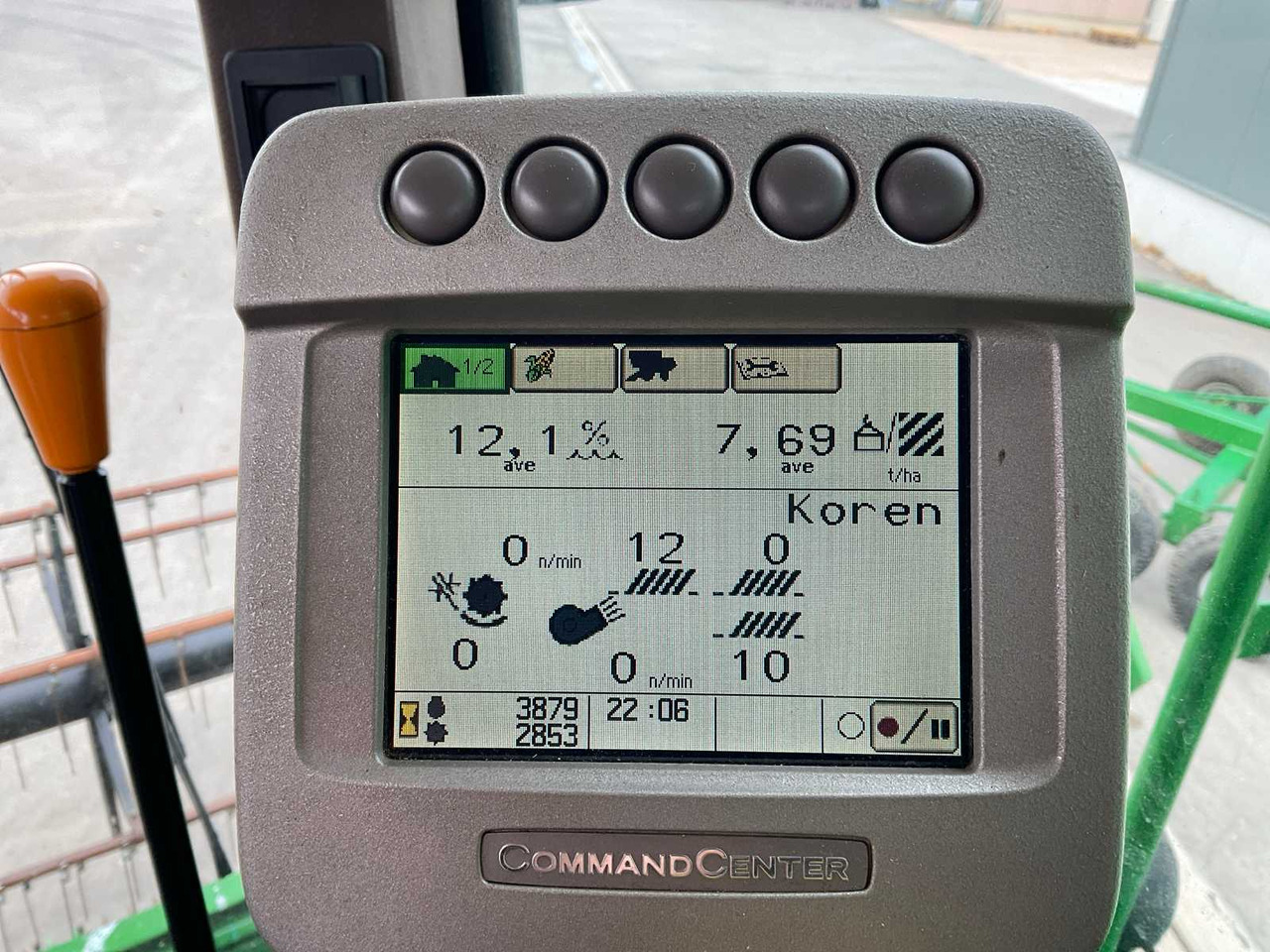 Combine harvester John Deere T670