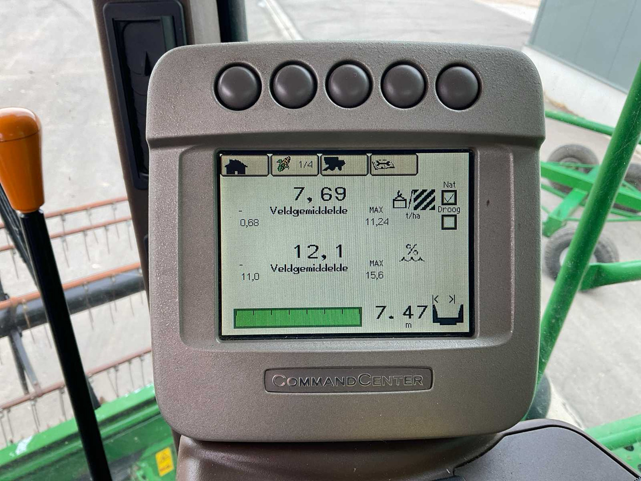 Combine harvester John Deere T670