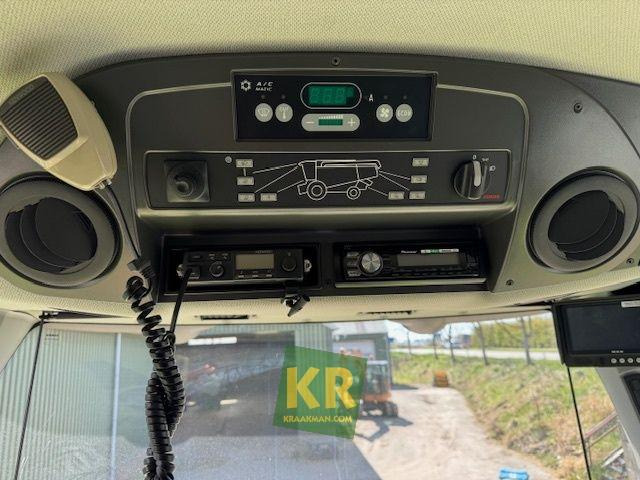 Combine harvester LEXION 750 Claas