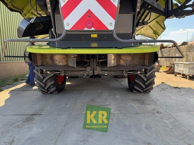 Combine harvester LEXION 750 Claas