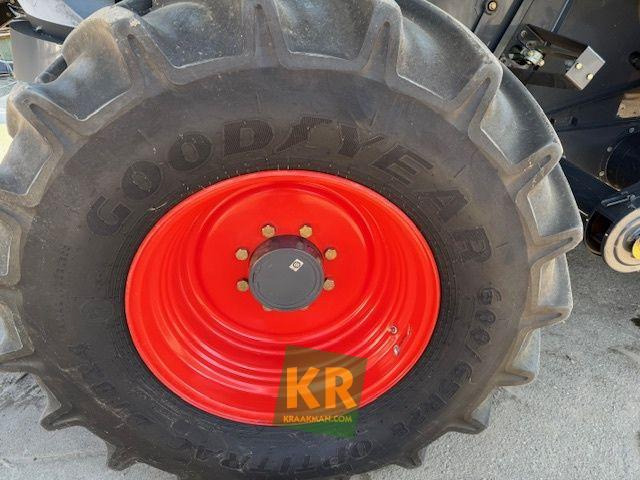 Combine harvester LEXION 750 Claas