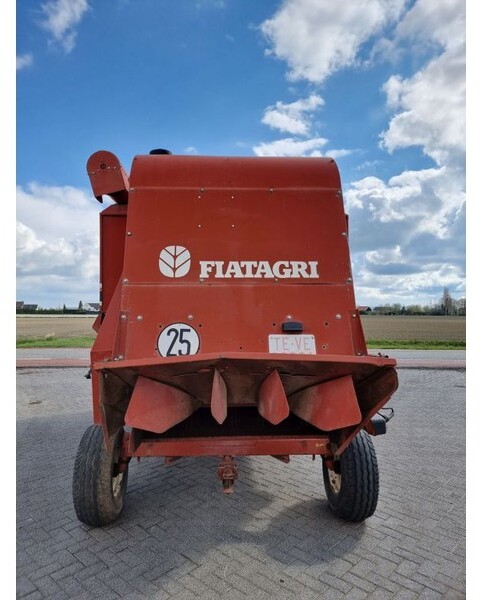 Combine harvester Laverda 3400