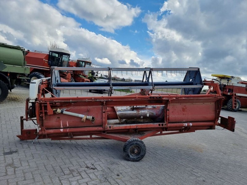 Combine harvester Laverda 3400