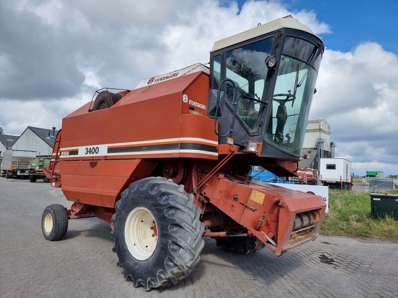 Combine harvester Laverda 3400