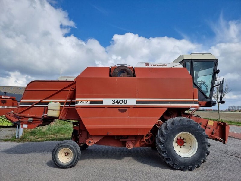 Combine harvester Laverda 3400