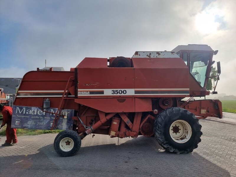 Combine harvester Laverda 3500