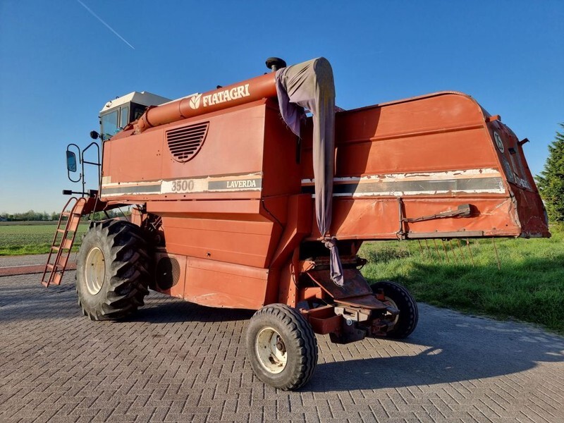 Combine harvester Laverda 3500