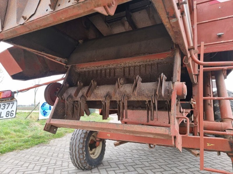 Combine harvester Laverda 3500