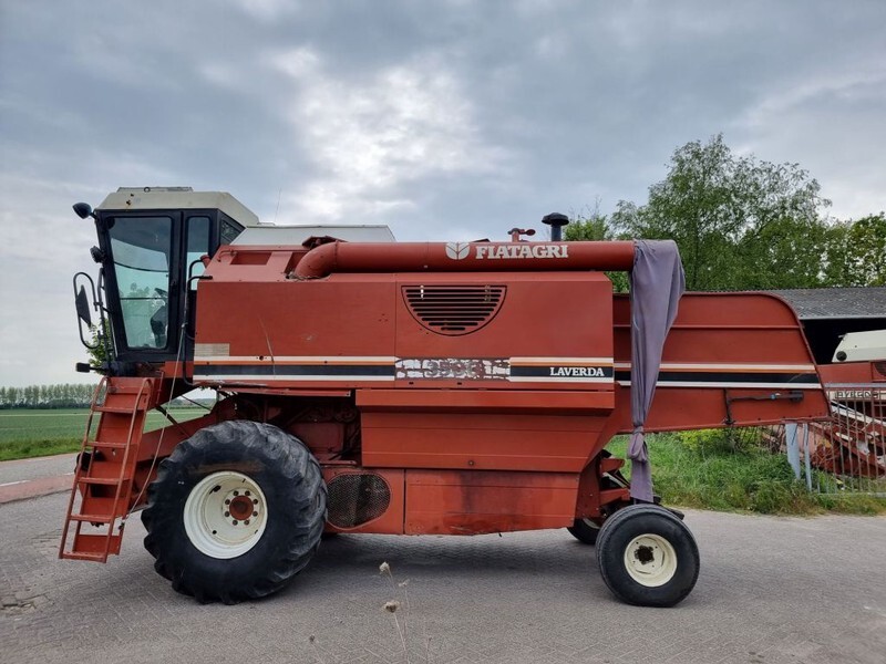 Combine harvester Laverda 3500