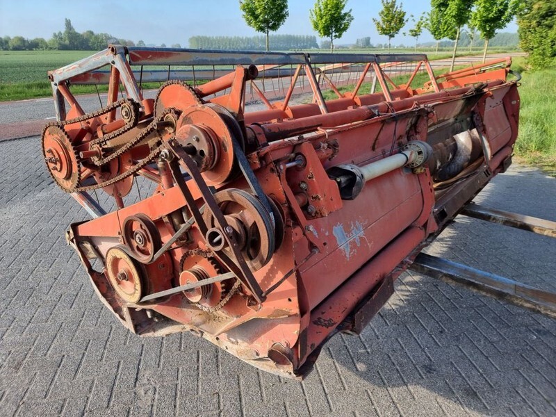 Combine harvester Laverda 3500