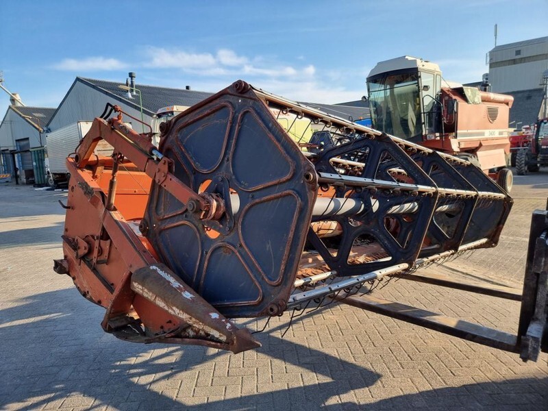 Combine harvester Laverda 3500