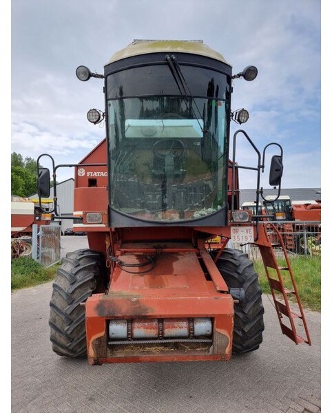 Combine harvester Laverda 3500
