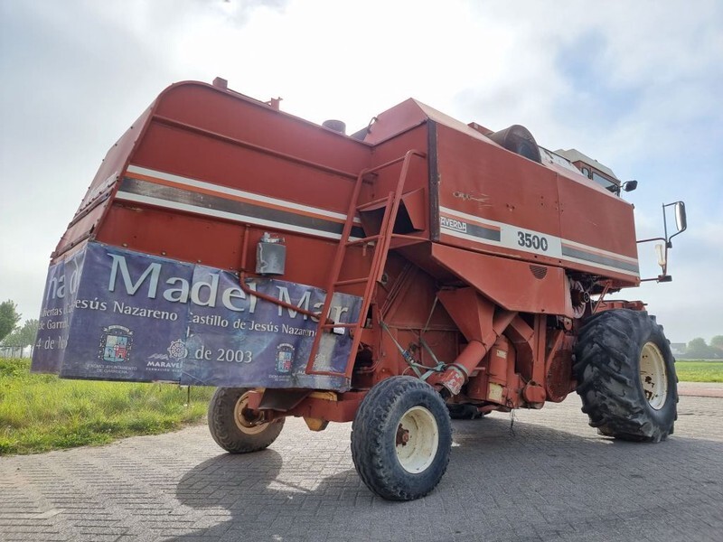 Combine harvester Laverda 3500