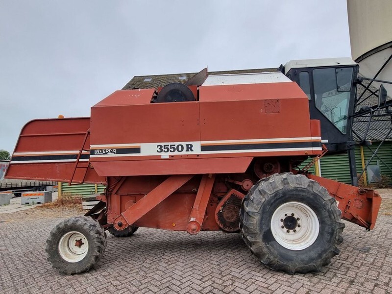 Combine harvester Laverda 3550 R