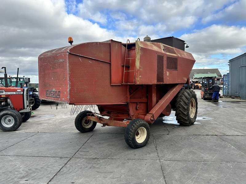 Combine harvester Laverda M152