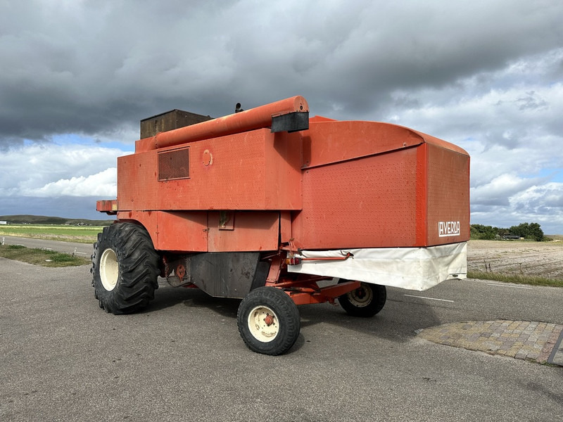 Combine harvester Laverda M152