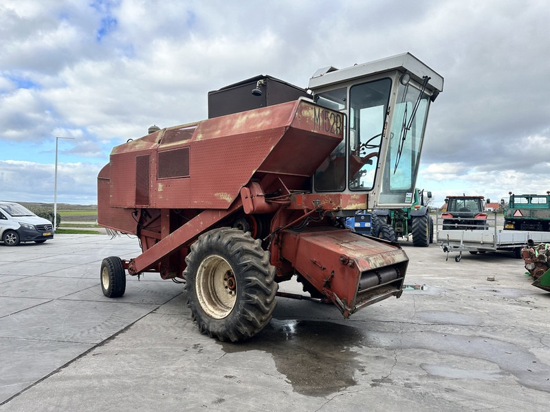 Combine harvester Laverda M152