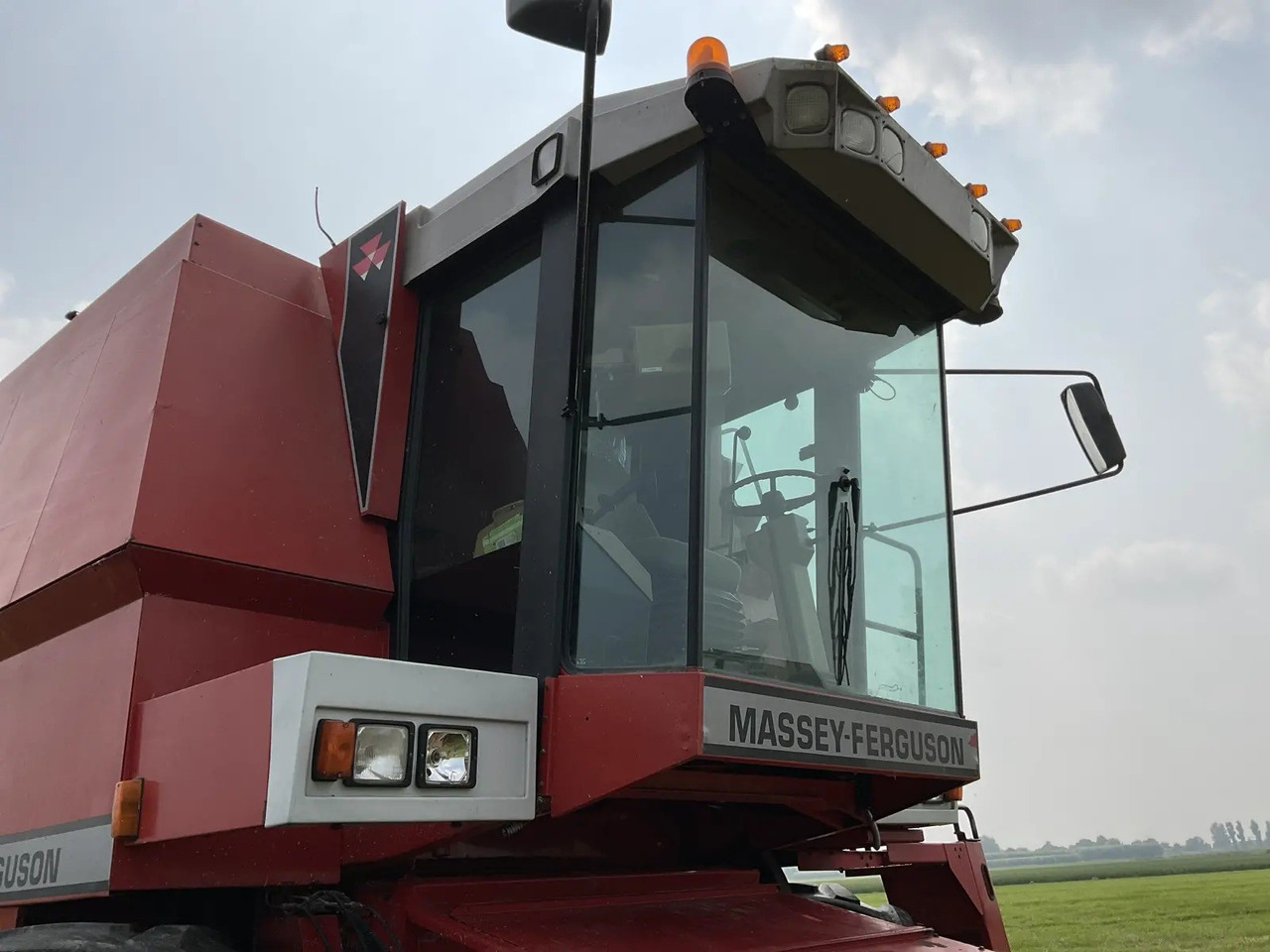 Combine harvester MASSEY FERGUSON 38RS