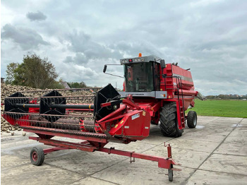 Combine harvester Massey ferguson MF30