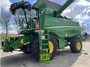 Combine harvester T660 John Deere 