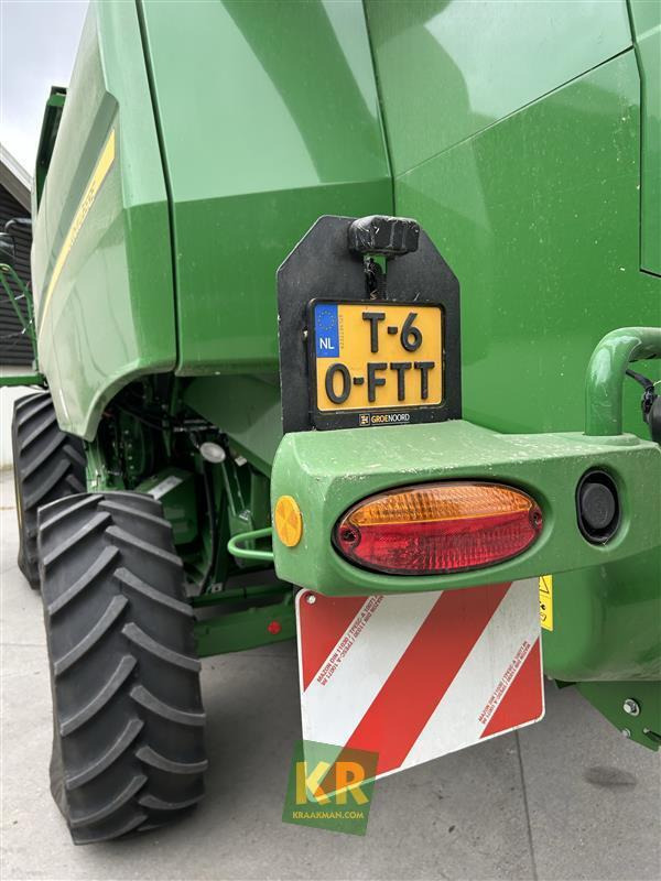 Combine harvester T660 John Deere
