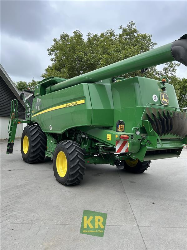 Combine harvester T660 John Deere