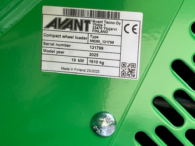 Compact loader AVANT 635i TDL+