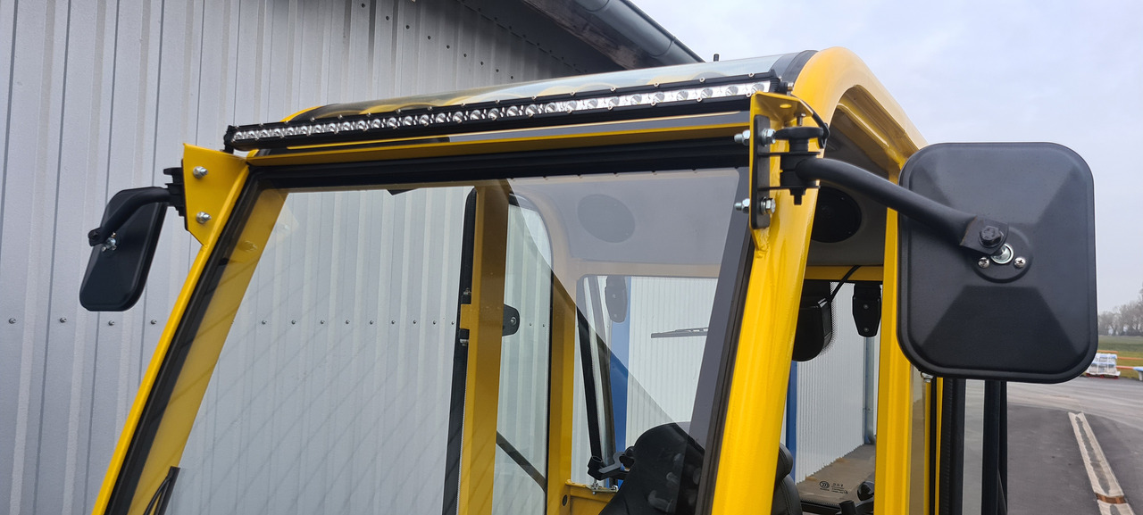 Compact loader Eurotrac W11 Radlader Hoflader