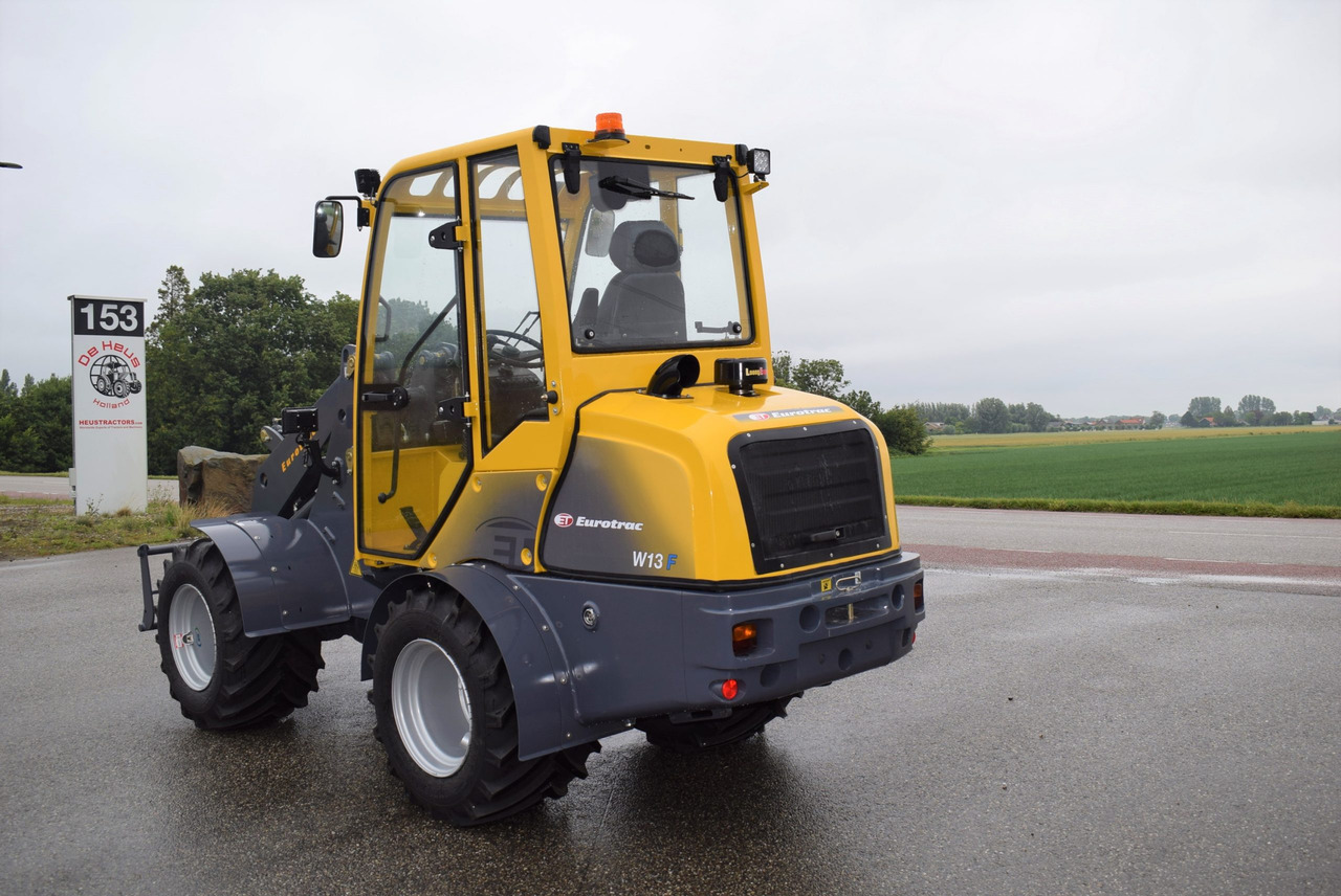 Compact loader Eurotrac W13 Radlader Hoflader