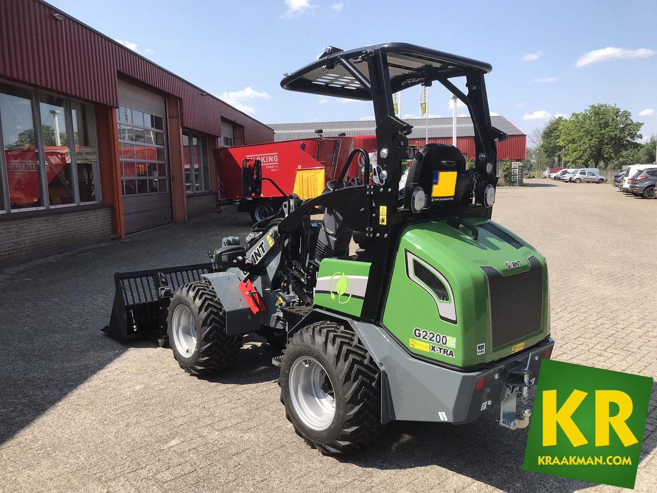 Compact loader G2200E Giant