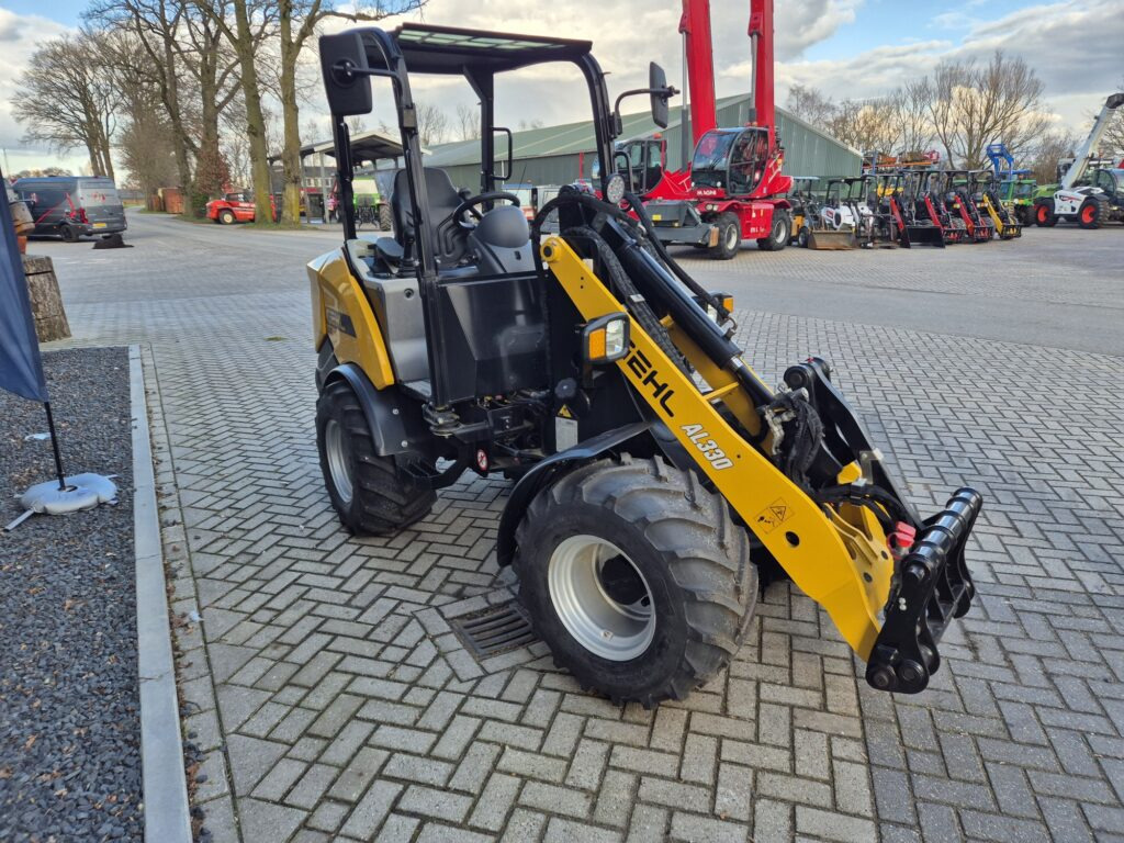 Compact loader GEHL AL330 loader