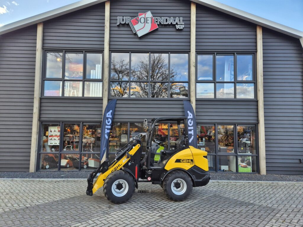 Compact loader GEHL AL 330 miniloader