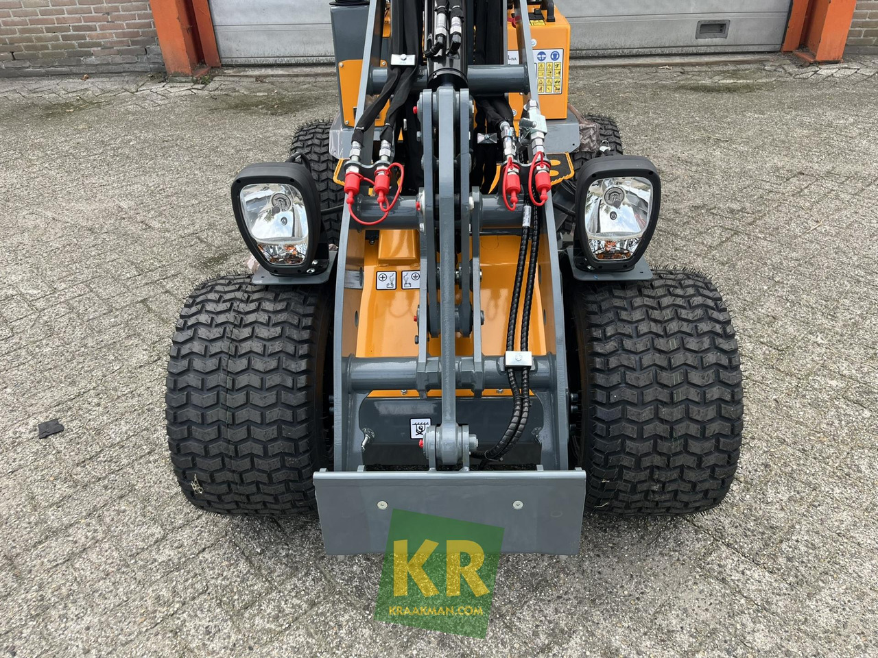 Compact loader Giant G1200