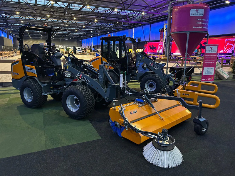 Compact loader Giant Showmodellen direct leverbaar