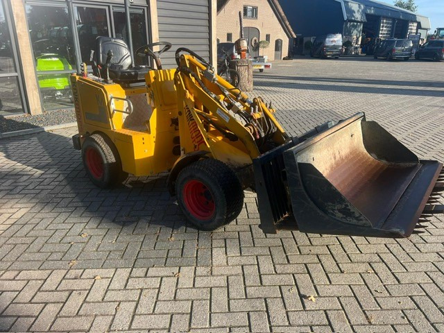 Compact loader KNIKMOPS 100 miniloader