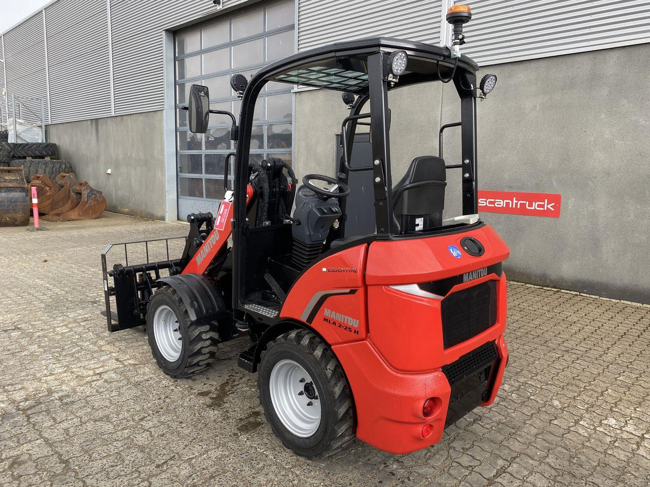 Compact loader Manitou MLA 2-25H 4P