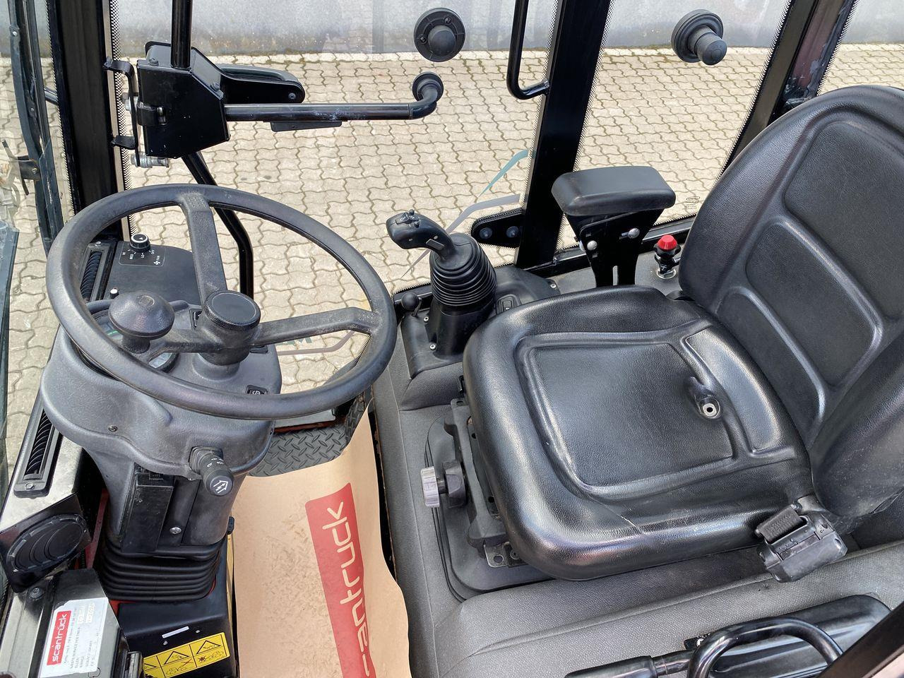 Compact loader Manitou MLA 5-50H-Z CAB