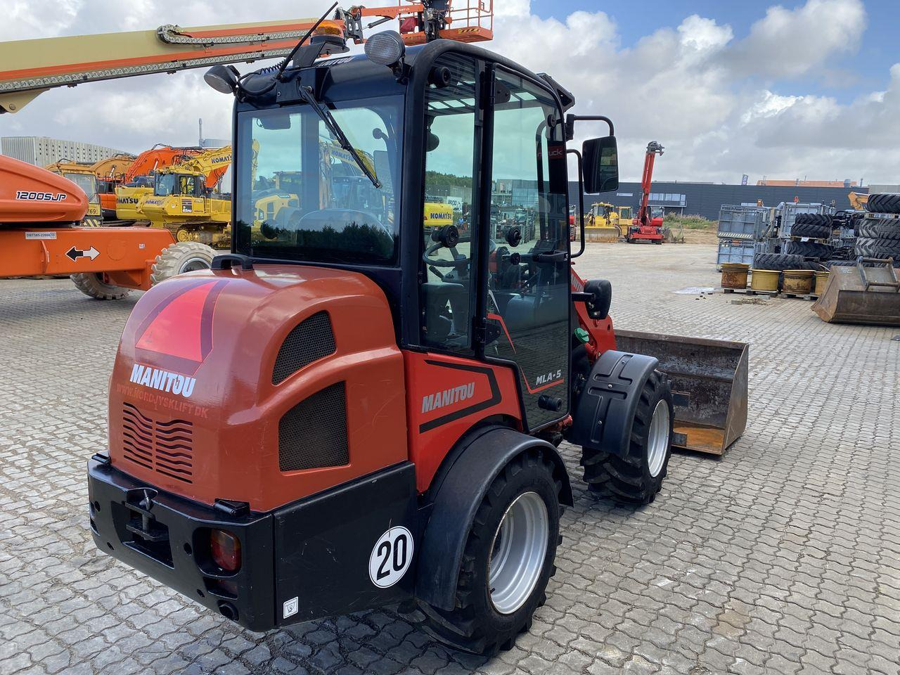 Compact loader Manitou MLA 5-50H-Z CAB