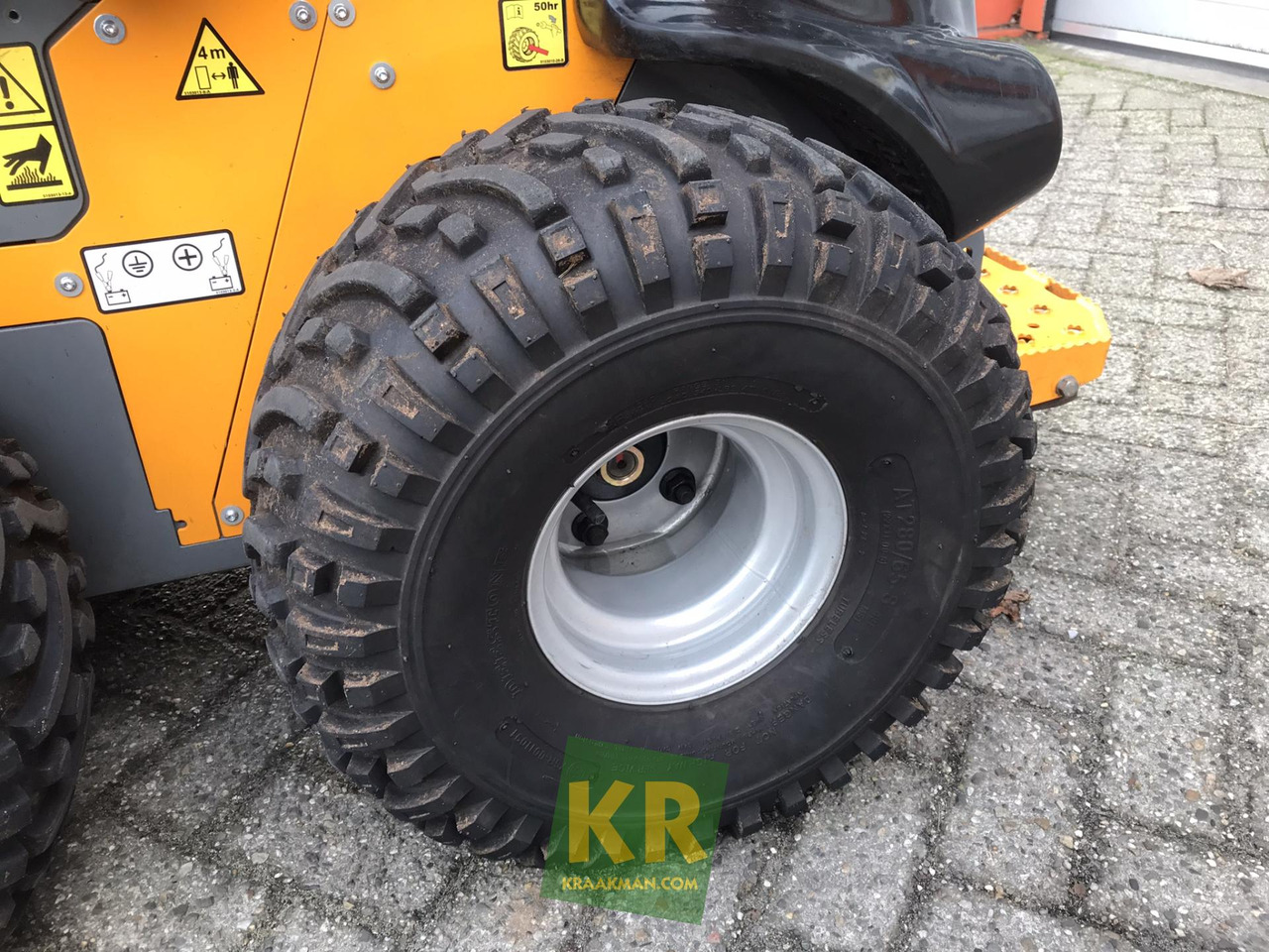 Compact loader SK252D Giant