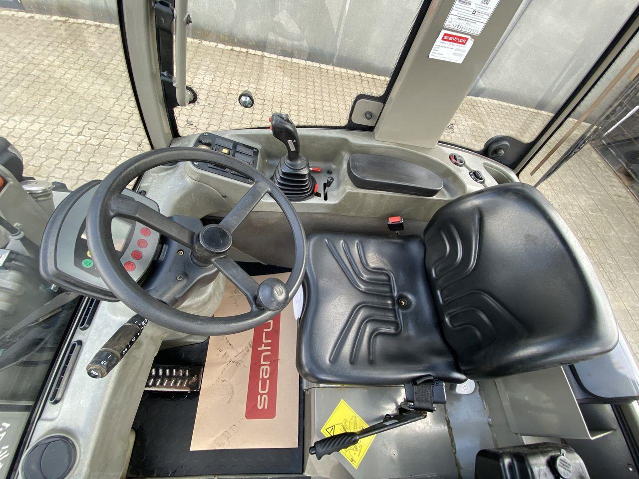 Compact loader Weycor AR320 Cab