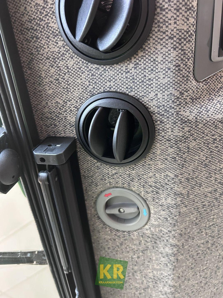 Compact tractor 2032R John Deere