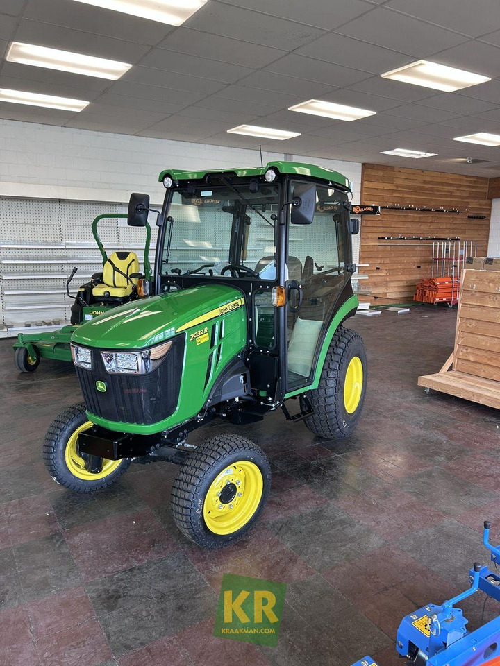 Compact tractor 2032R John Deere